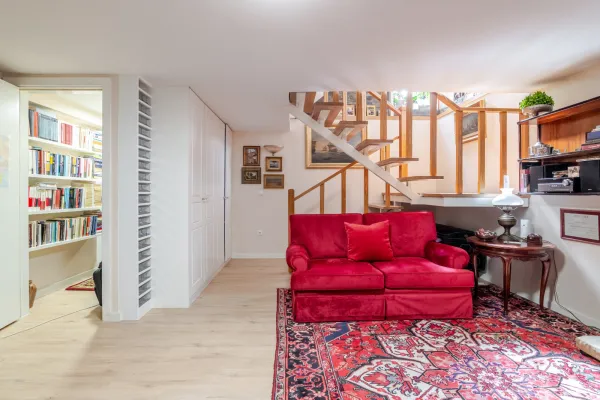 Sala de estar (6) — Moradia T3+1 com jardim e garagem na Av. Antunes Guimarães