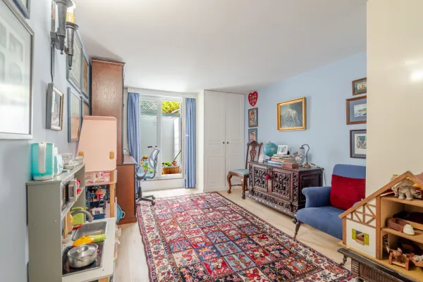 Quartos (8) — Moradia T3+1 com jardim e garagem na Av. Antunes Guimarães