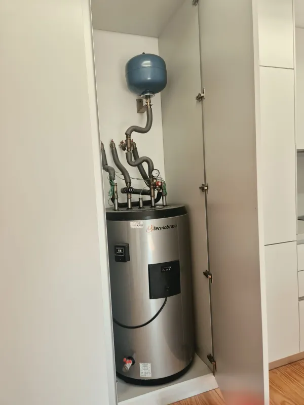 Cozinha (9) — T1 em prédio recente com garagem em Cedofeita, Porto