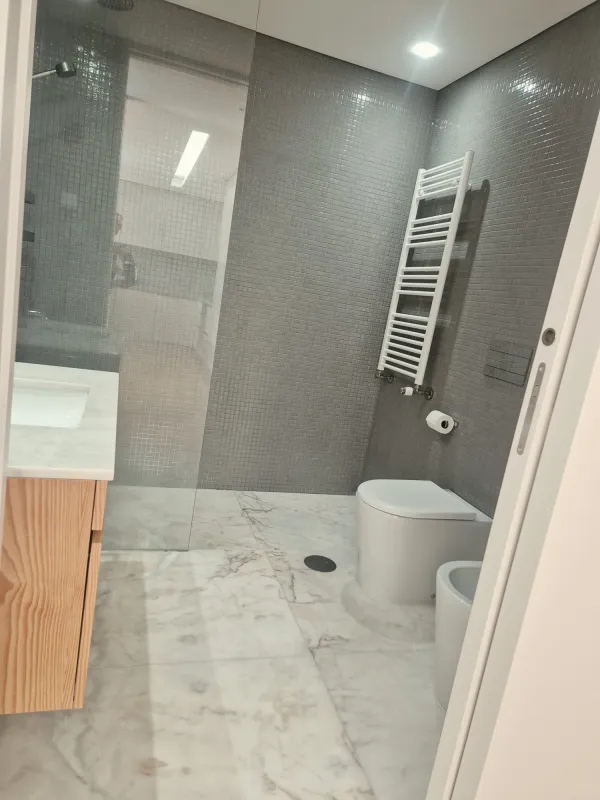 Casa de banho (5) — T1 em prédio recente com garagem em Cedofeita, Porto