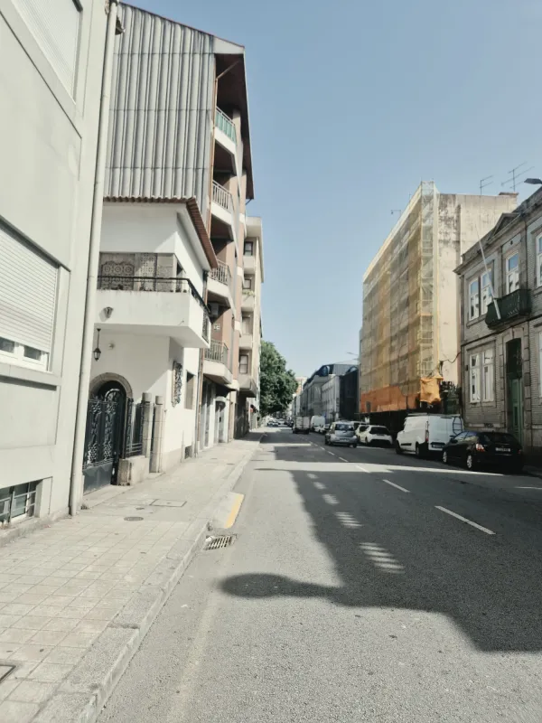 Envolvente (2) — T1 em prédio recente com garagem em Cedofeita, Porto
