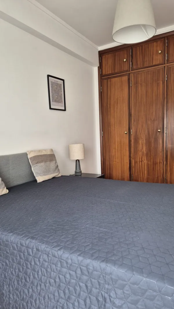 Quartos (13) — T3 mobilado com varanda junto à Universidade Lusíada