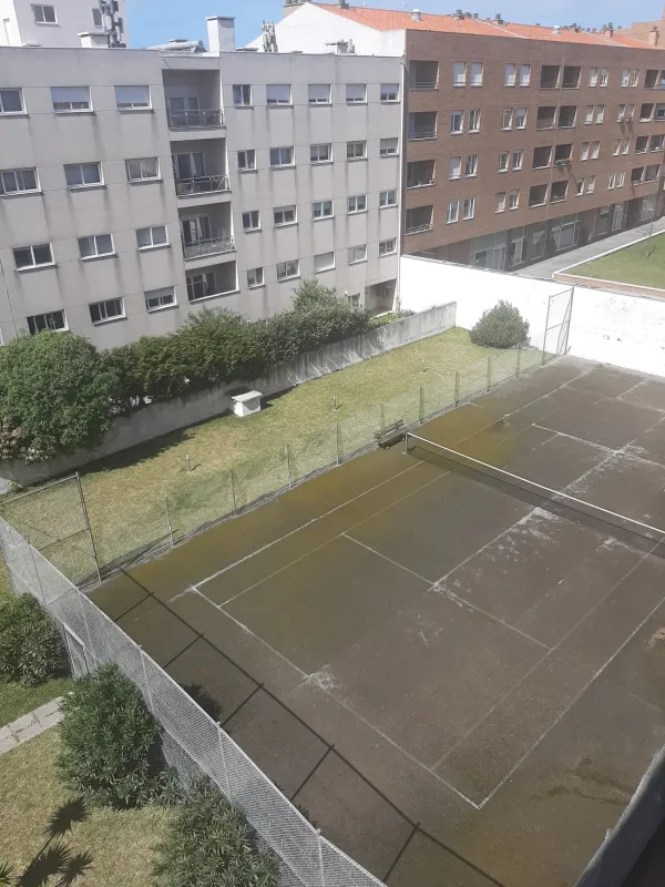 Vistas do condomínio (7) — T2 parcialmente mobilado com garagem em Matosinhos Sul