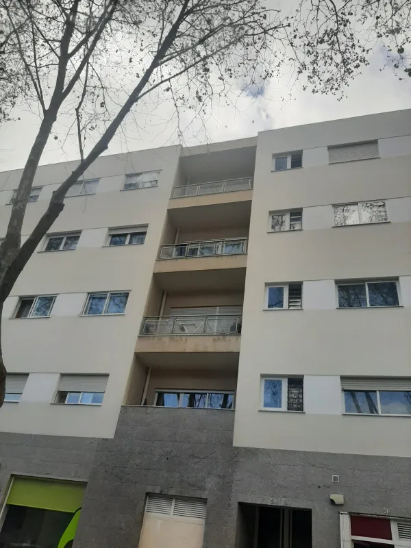 Prédio (1) — T2 parcialmente mobilado com garagem em Matosinhos Sul